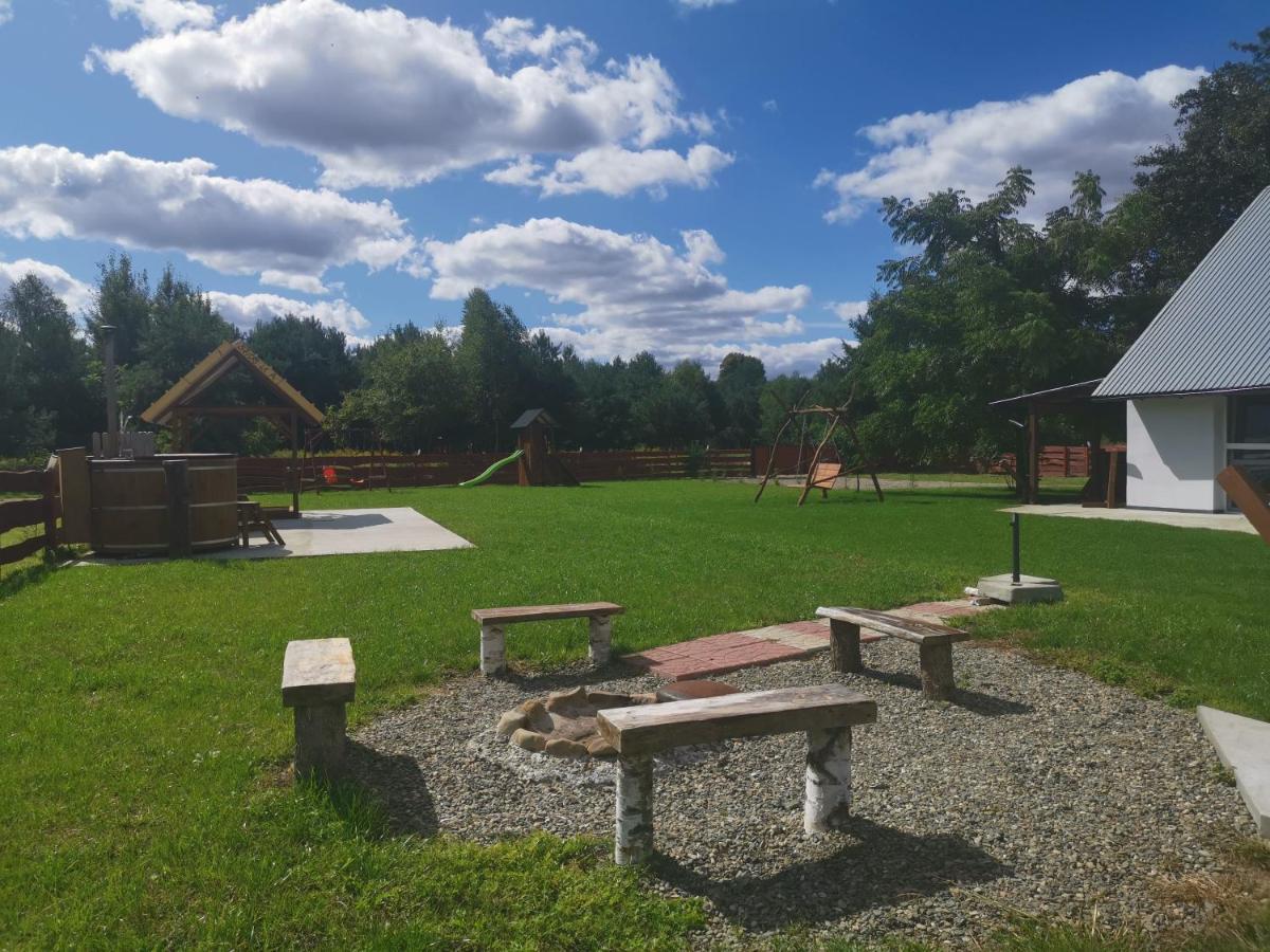 Апартаменты Agrochalupki Korczowa Экстерьер фото